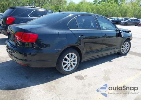 2014 Volkswagen Jetta 1.8T Se z USA, uszkodzony, nr VIN 3VWD07AJ2EM419261